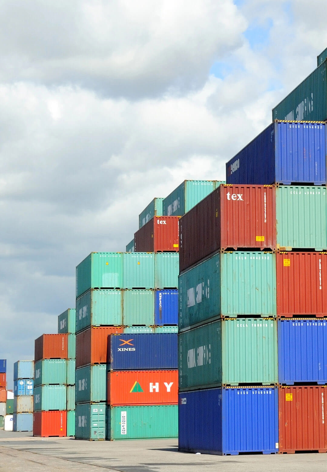Contenedores de Nearshoring